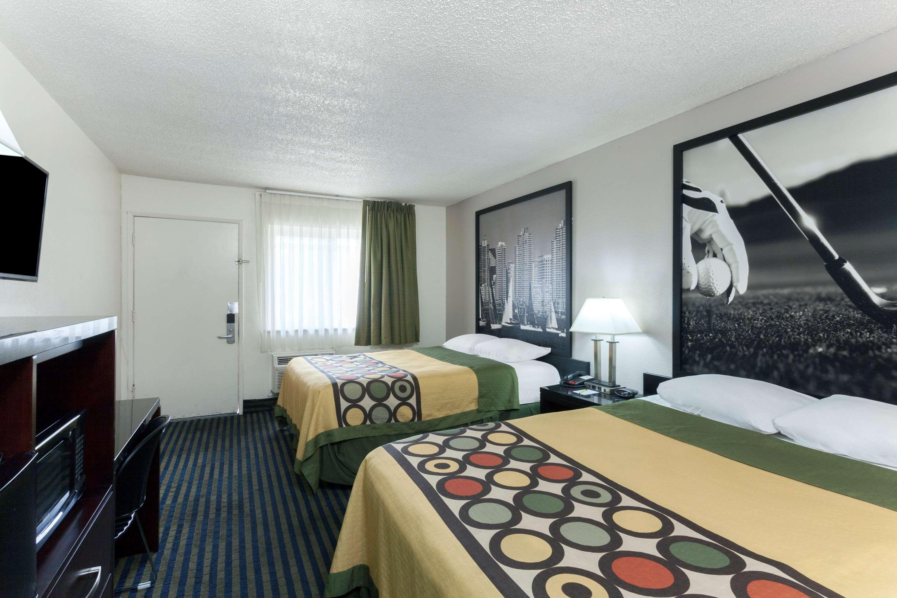 Super 8 By Wyndham San Diego Hotel Circle Eksteriør bilde