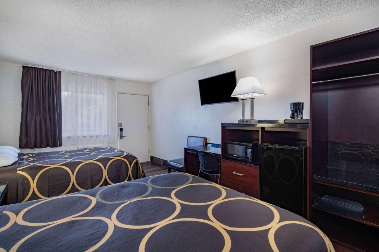 Super 8 By Wyndham San Diego Hotel Circle Eksteriør bilde