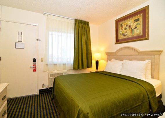 Super 8 By Wyndham San Diego Hotel Circle Rom bilde